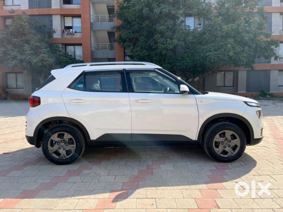 Hyundai Venue S Mt 1.2 Kappa, 2023, Cng & Hybrids