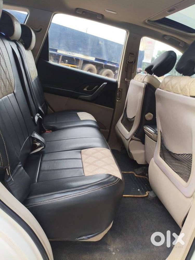 Mahindra Xuv500 W10 2wd, 2016