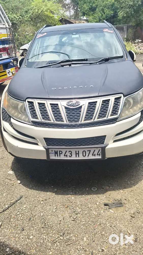 Mahindra Xuv500 Diesel W8 2013