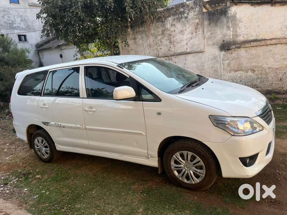 Toyota Innova 2013 Diesel Well Maintained