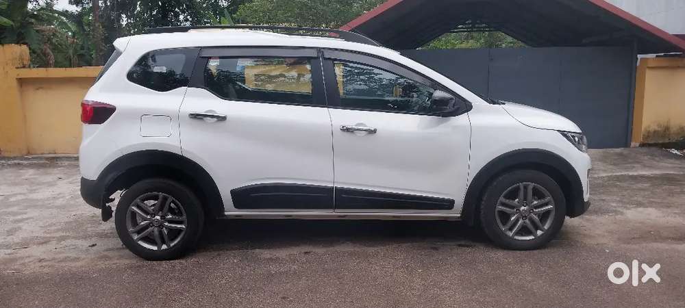 Renault Triber Automatic 2023reg Petrol Single Owner