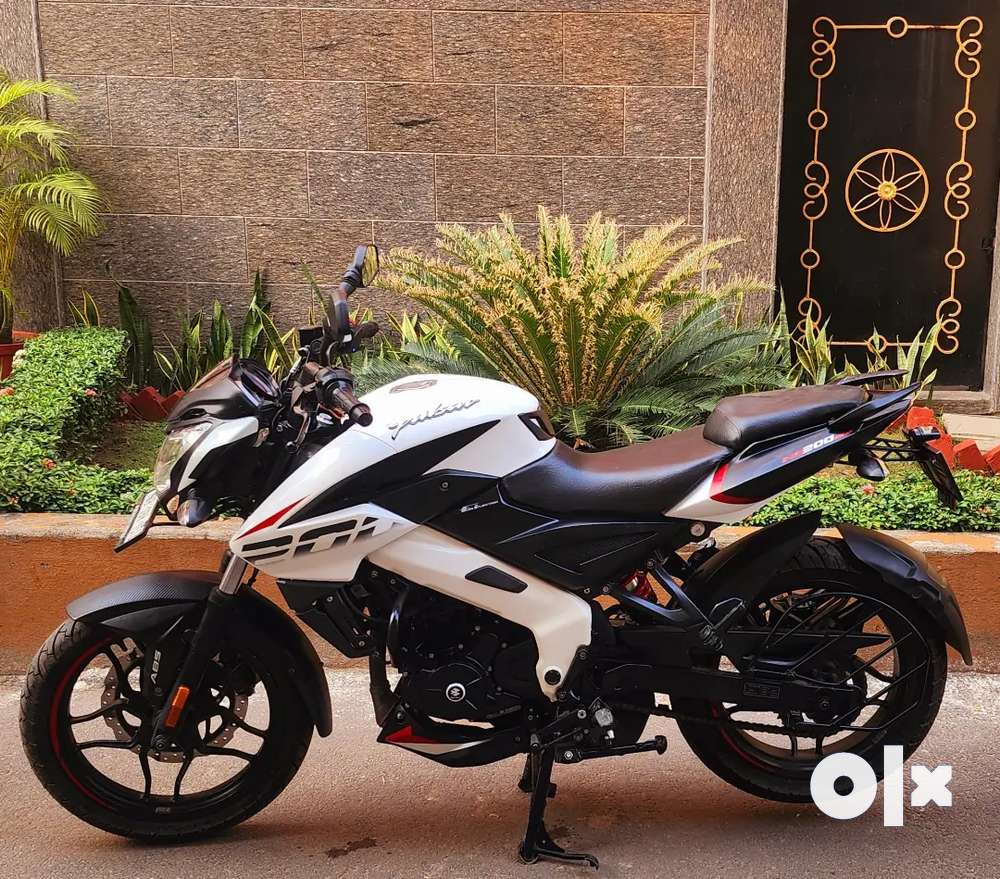 Pulsar 200 store olx