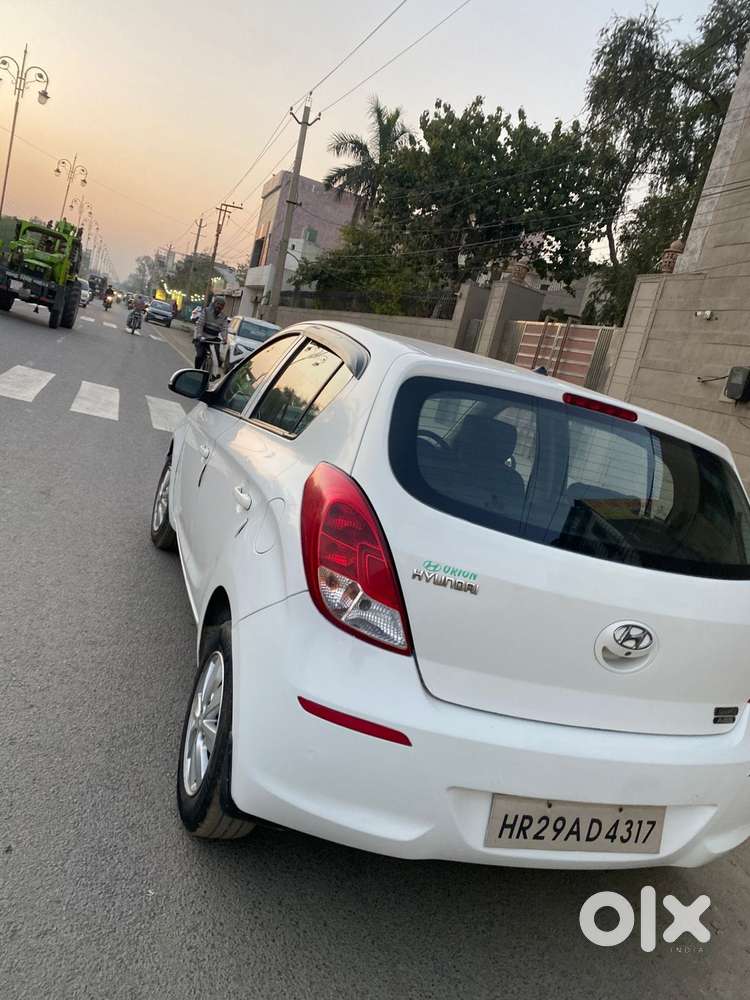 Hyundai I20 2015-2017 Sportz Option 1.4 Crdi, 2012, Petrol