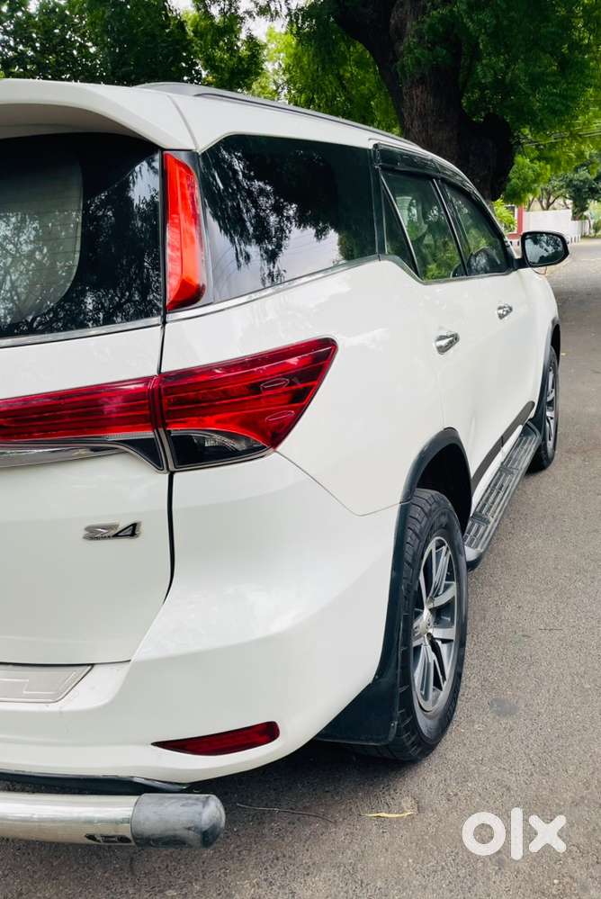 Toyota Fortuner Sigma 4 (4x4)