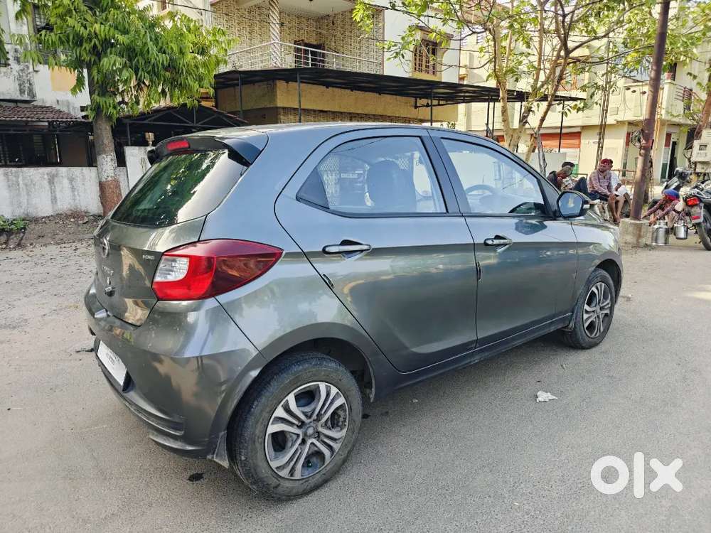 Tata Tiago Xt Rhythm 2024 Cng With Best Condition Daytona Grey