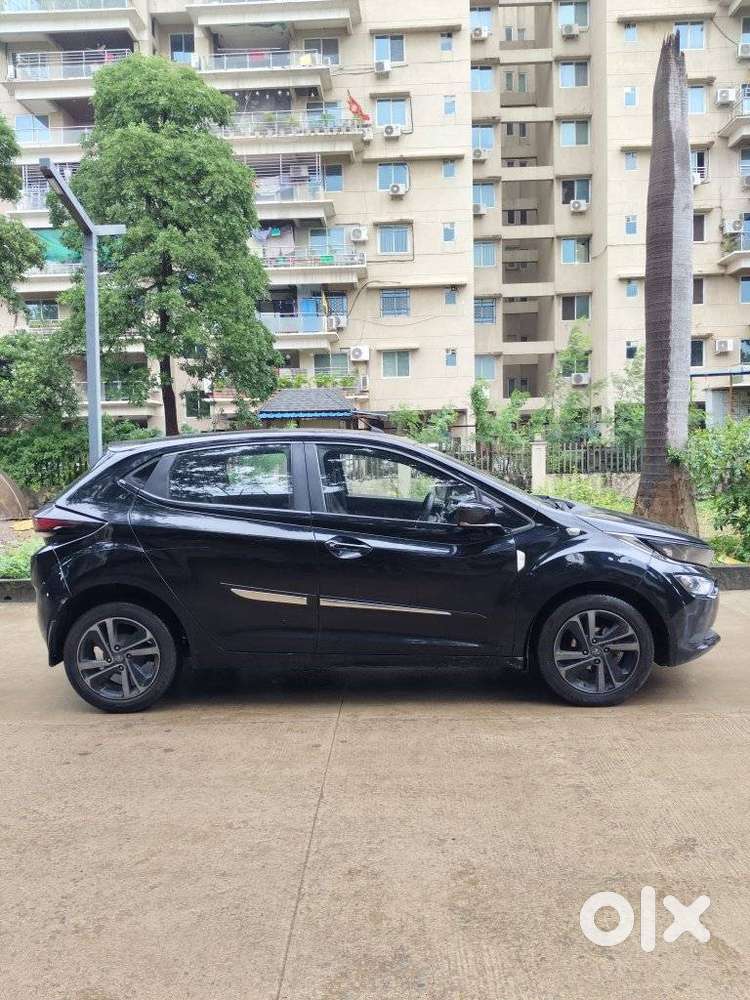 Tata Altroz 1.2 Xz Plus Dark Edition, 2021, Petrol