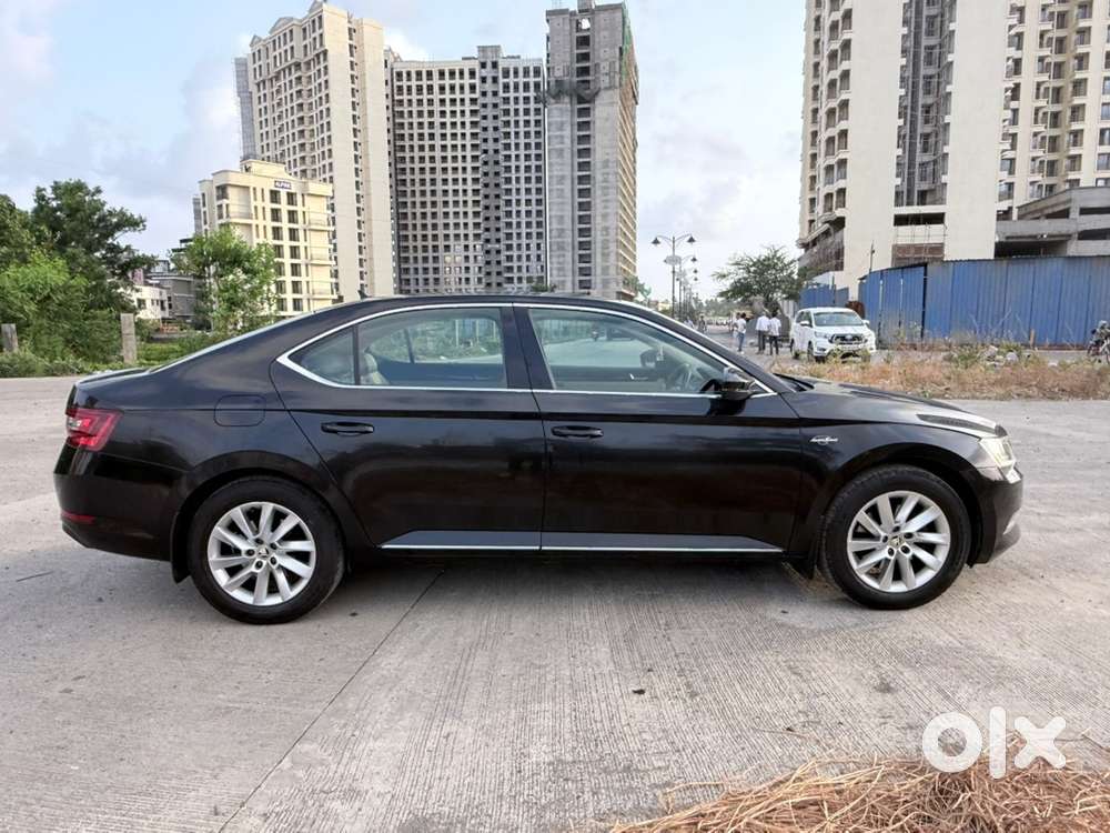 Skoda Superb Petrol 2018