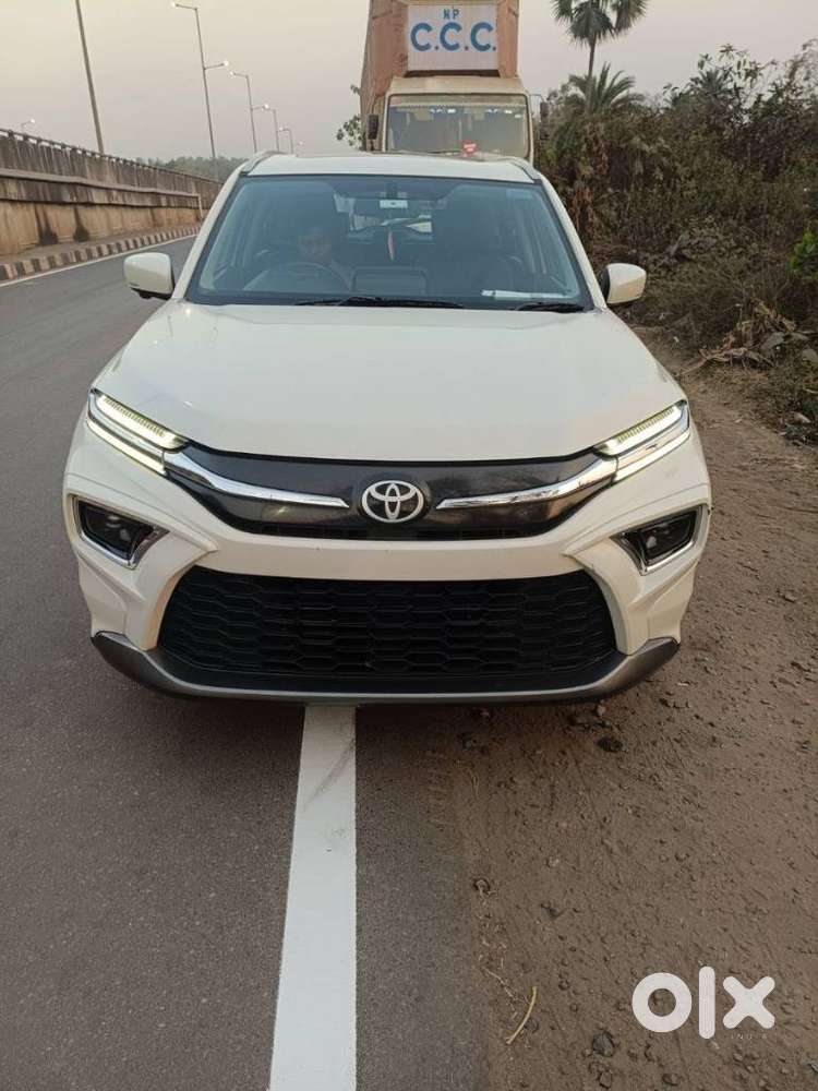 Toyota Urban Cruiser Hyryder 1.5 V Hybrid, 2023, Petrol