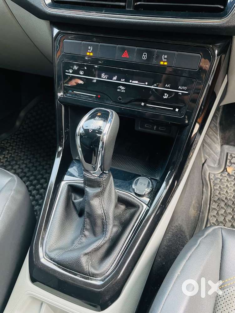 Skoda Kushaq 1.0 Tsi Style At, 2022, Petrol