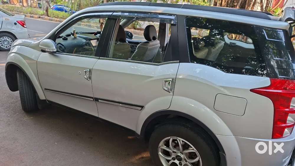 Mahindra Xuv500 2017 Diesel 27500 Km Driven