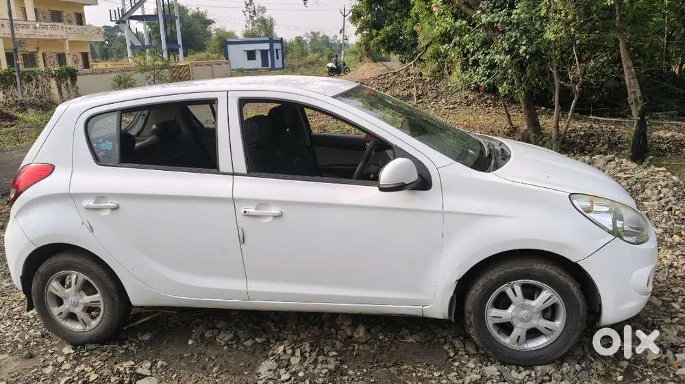 Hyundai I20 Sportz Petrol 2011