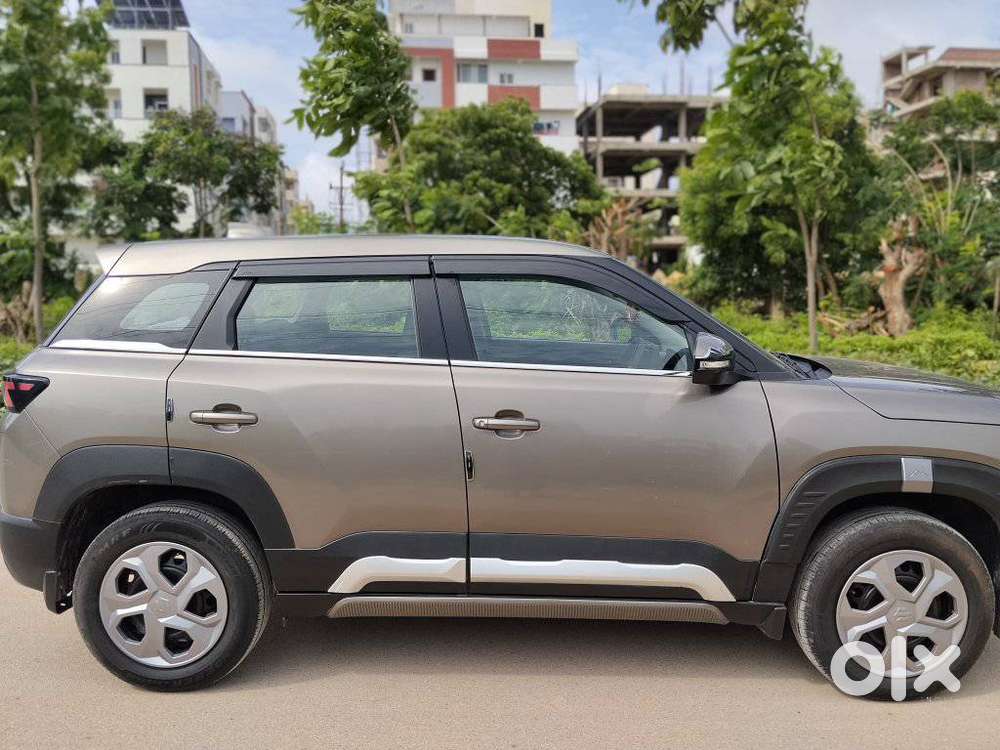 Maruti Suzuki Brezza 1.5 Vxi Smart Hybrid, 2024, Petrol