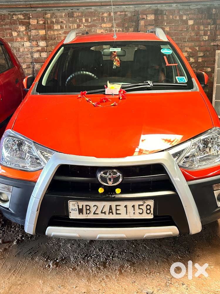 Toyota Etios Cross 2015