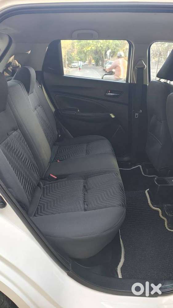 Maruti Suzuki Swift Vxi + Manual, 2022, Petrol