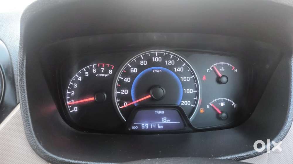 Hyundai Grand I10 2013-2016 Sportz, 2015, Petrol