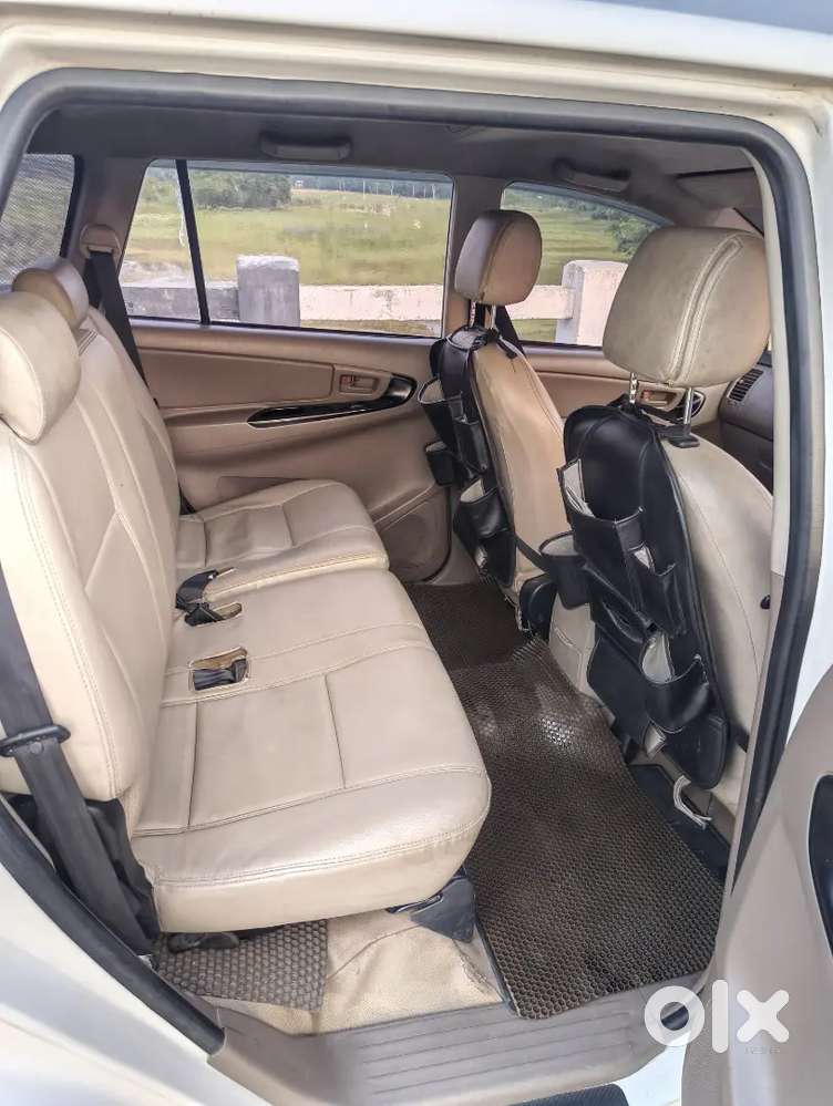 Toyota Innova 2016 Diesel Well Maintained
