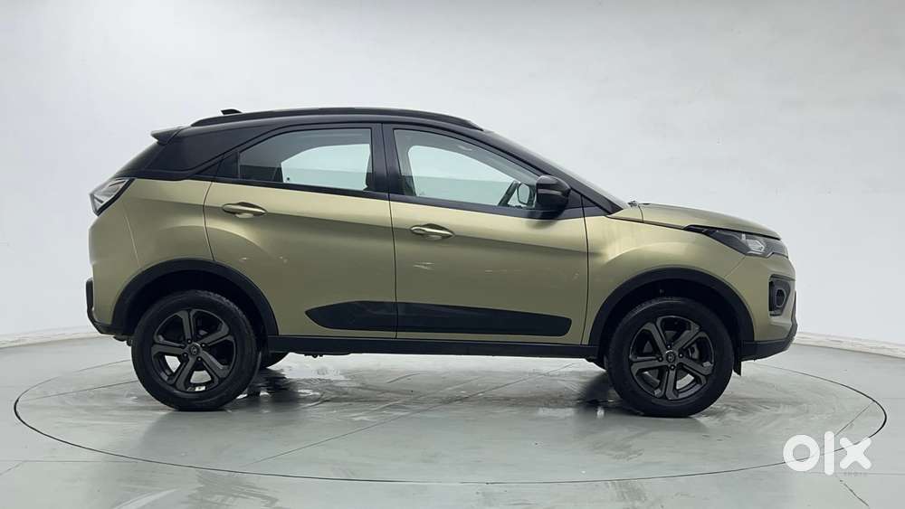 Tata Nexon 1.2 Revotron Xza Plus Premium, 2022, Petrol