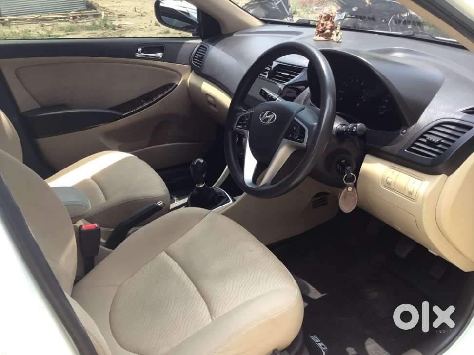 Hyundai Verna Vtvt 1.6 Sx, 2013, Petrol