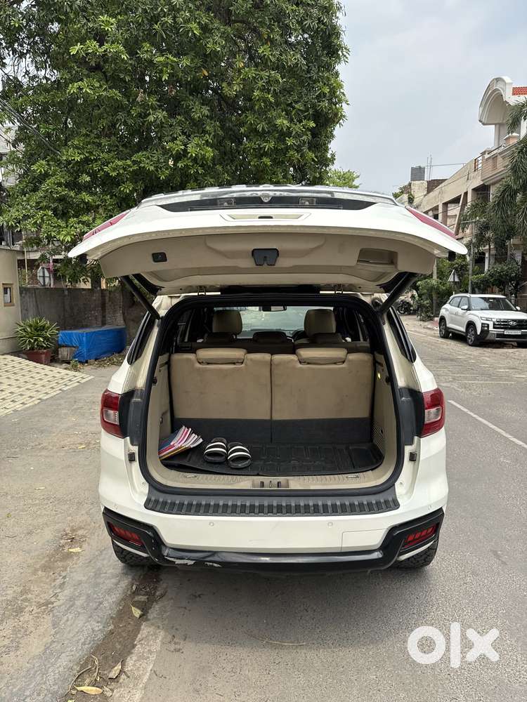 Ford Endeavour 3.2 Titanium At 4x4, 2016, Diesel