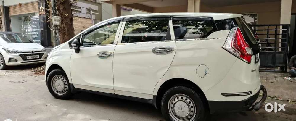 Mahindra Marazzo Diesel 2019