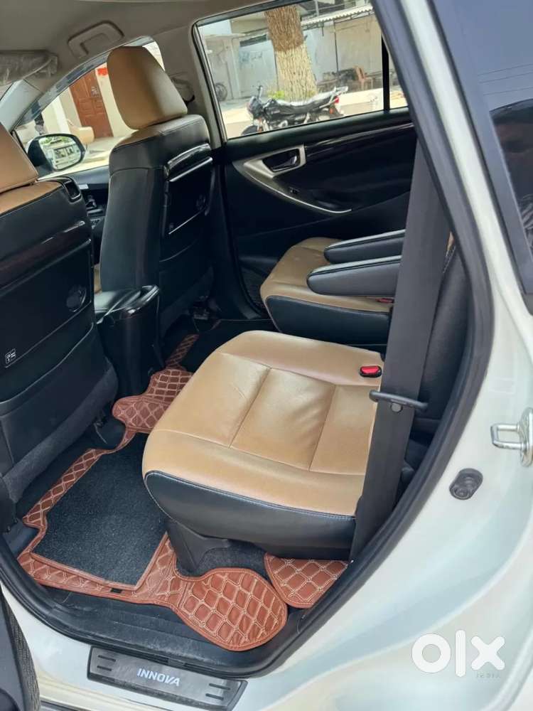 Toyota Innova Crysta [2020-ongoing] 2.4 Zx 7 Str, 2022, Diesel