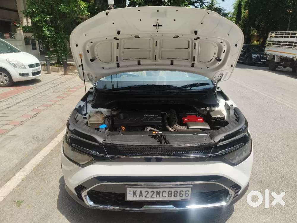 Kia Carens 1.4 Luxury Plus 6 Str, 2022, Petrol