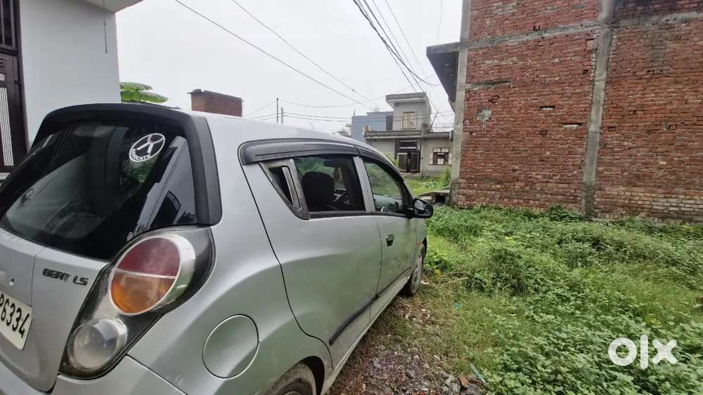 Chevrolet Beat Petrol 2012
