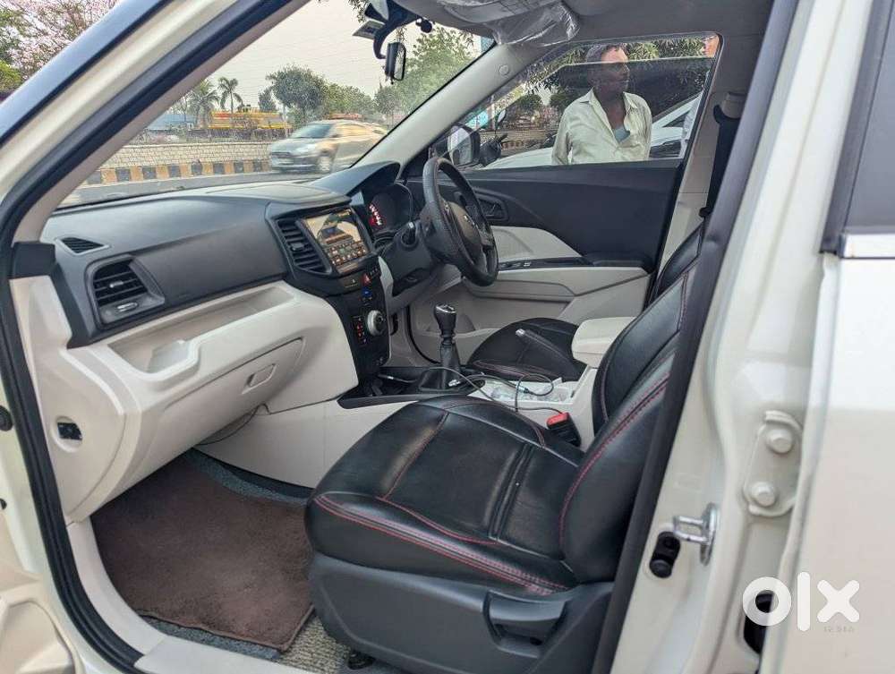 Mahindra Tuv 300 T6, 2022, Diesel
