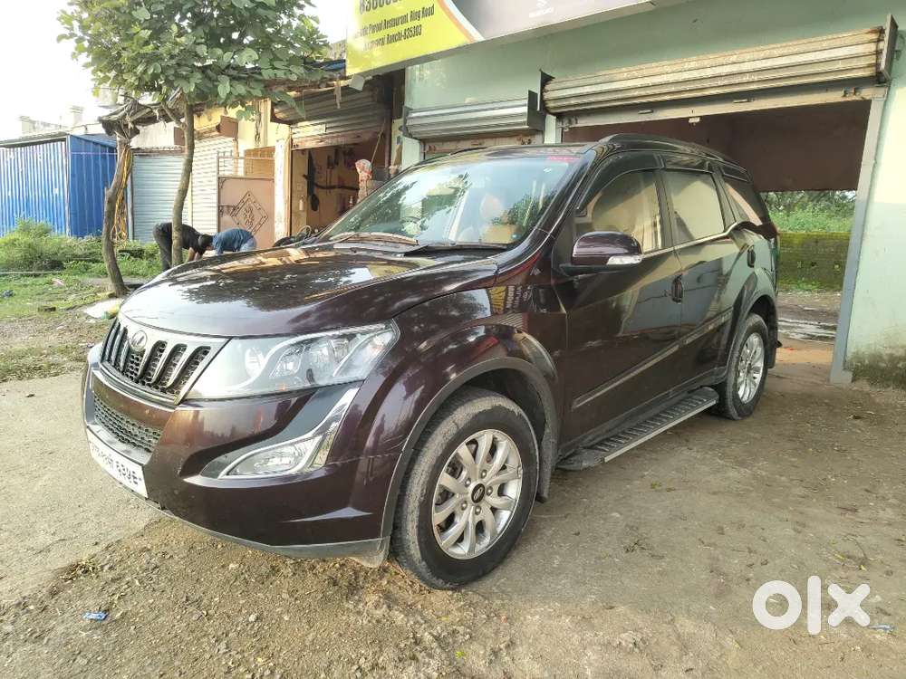 Mahindra Xuv500 W10 Original Running With History Available Sunroof