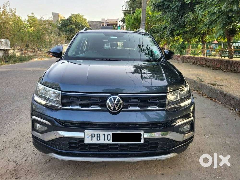 Volkswagen Taigun 1.0 Tsi Highline At, 2022, Petrol