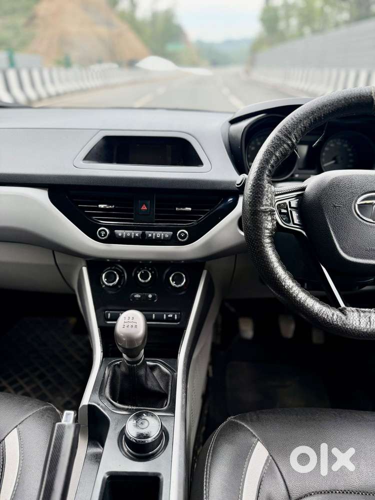 Tata Nexon 1.5 Revotorq Xm, 2018, Diesel