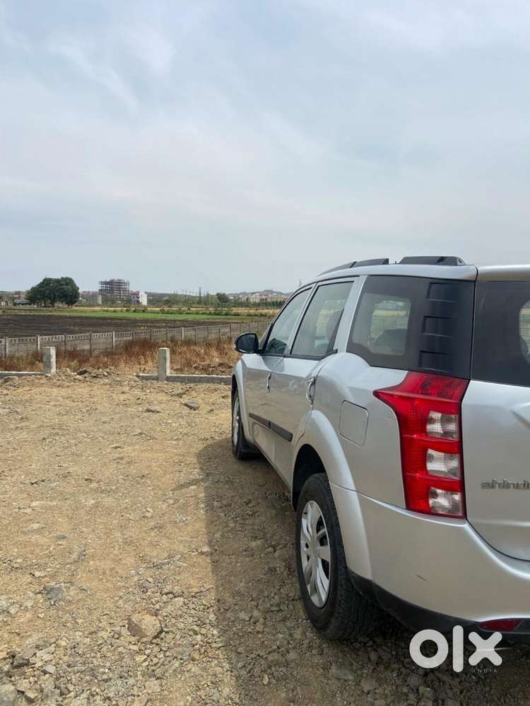 Mahindra Xuv500 2016 Diesel 82000 Km Driven New Tyre New Battery