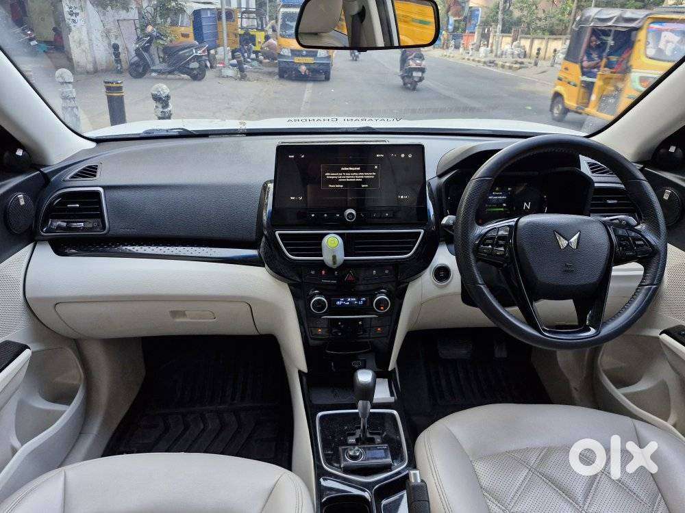 Mahindra Xuv 3xo Ax5 1.5 Diesel Autoshift Plus, 2024, Diesel