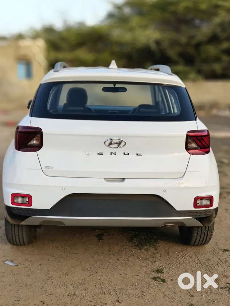 Hyundai Venue 2020 Diesel Well Maintained