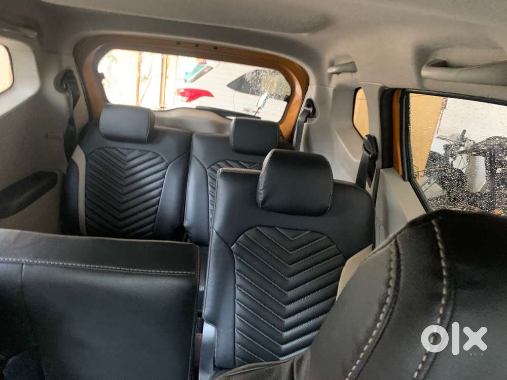 7 Seater With 22 Km/liter Mileage.(check Photos)