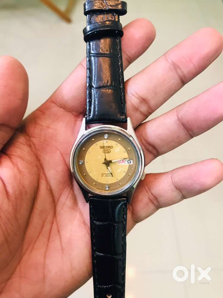 Seiko 5 automatic Vintage watch in mint condition.
