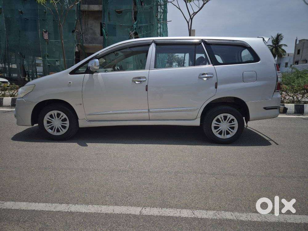 Toyota Innova 2.5 G (diesel) 8 Seater, 2014, Diesel