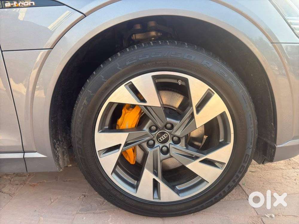 Audi E-tron 55, 2021, Electric