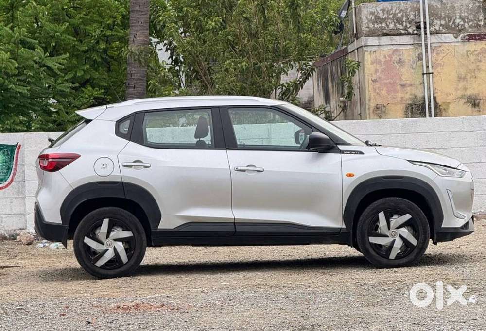 Nissan Magnite 1.0 Xv Turbo Cvt, 2022, Petrol