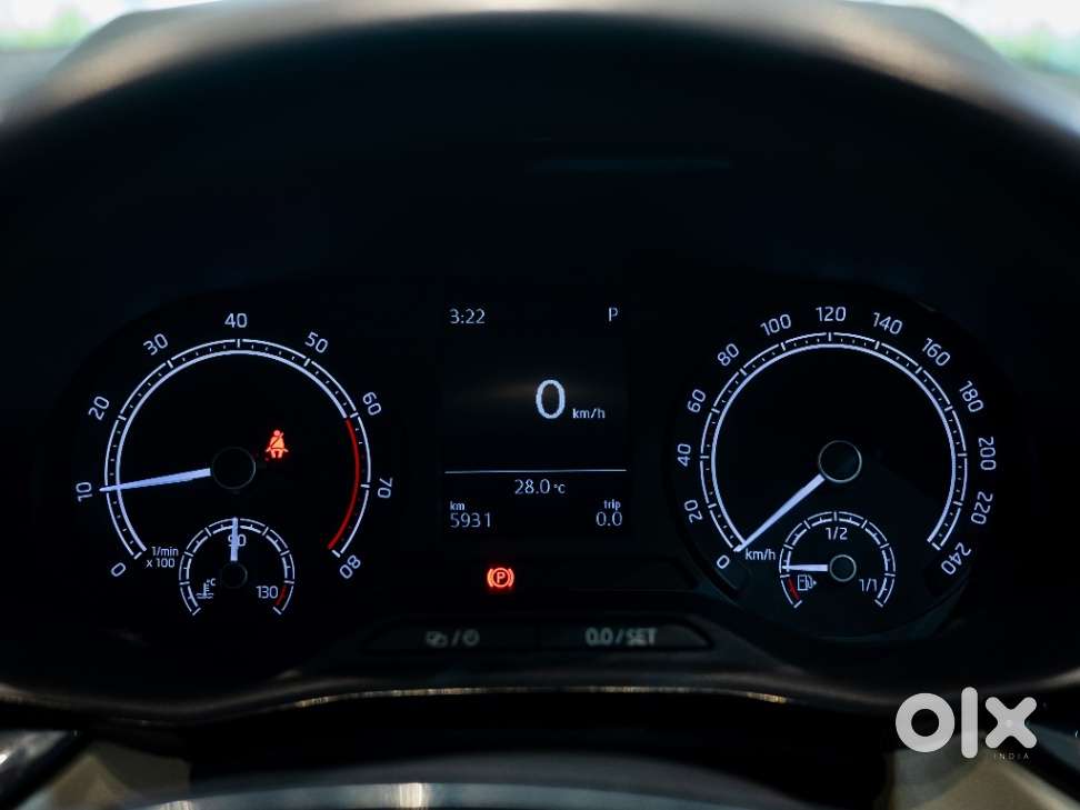 Skoda Slavia Ambition 1.0l Tsi At, 2026, Petrol