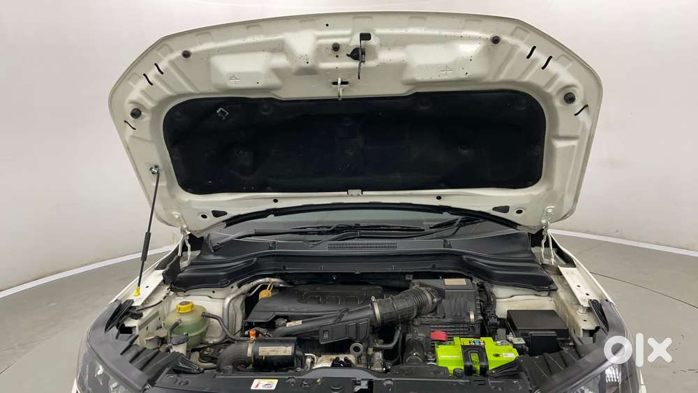 Mahindra Xuv300 W6, 2023, Petrol