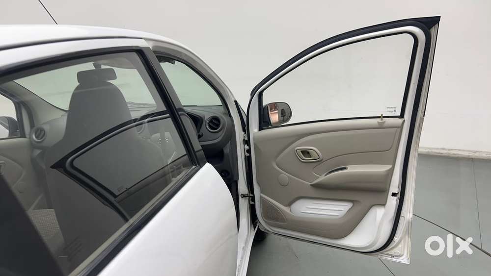 Datsun Redigo T Option, 2016, Petrol