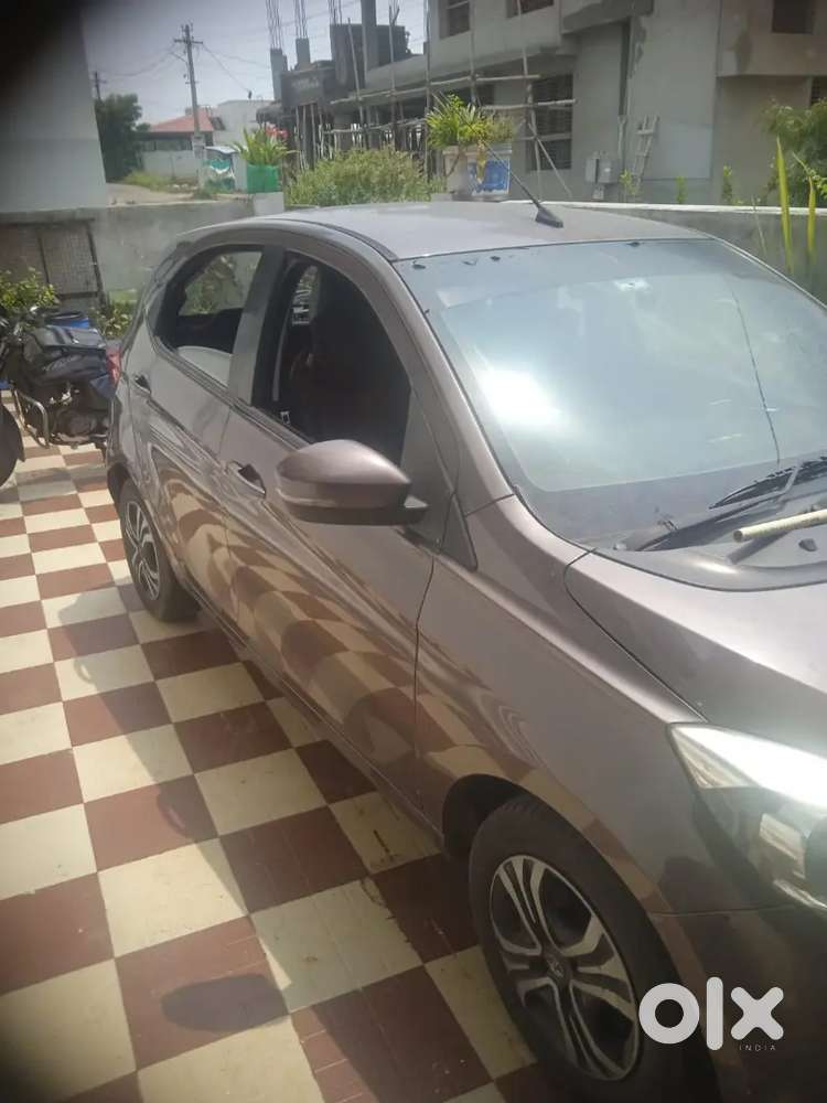 Tata Tiago Revotron 2018