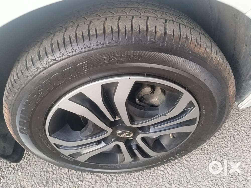 Tata Tiago Xza, 2020, Petrol