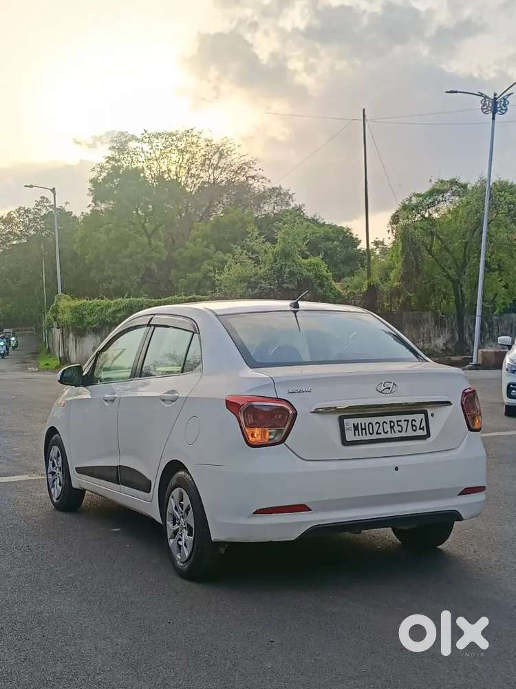 Hyundai Xcent Diesel 2015 Oct.