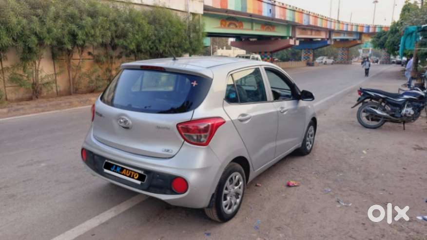 Hyundai Grand I10 Sportz O 1.2, 2017, Petrol