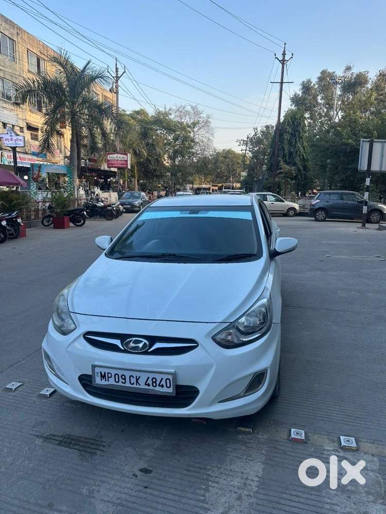 Hyundai Verna 2012