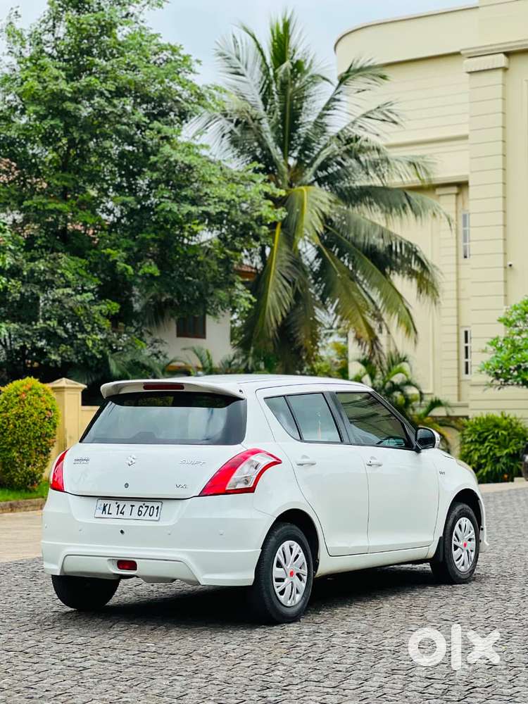 Maruti Suzuki Swift Vxi + Manual, 2016, Petrol