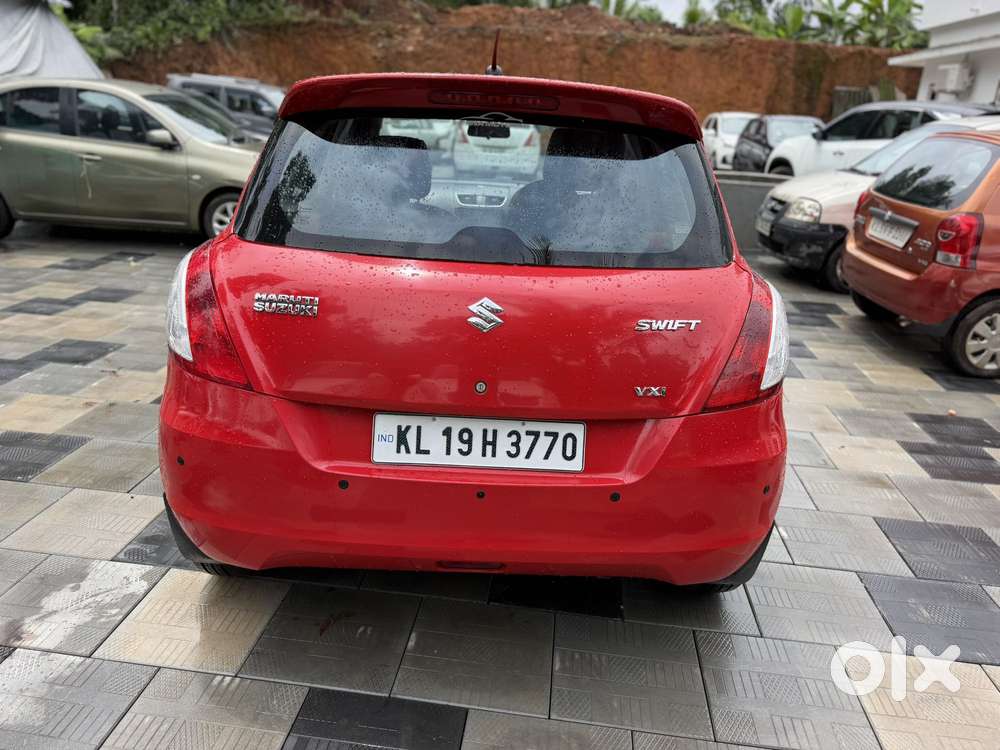 Maruti Suzuki Swift Vxi Abs Bsiv, 2017, Petrol