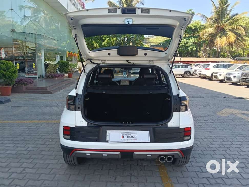 Hyundai Venue S Turbo, 2023, Petrol